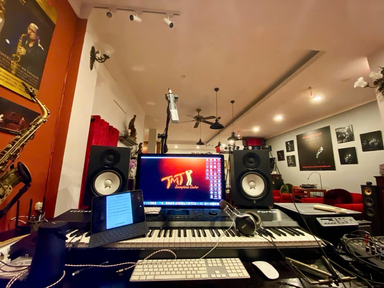 TMT SAXOPHONE CENTER26